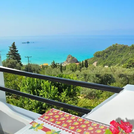 Studio Ideal For An Escape With Swimming Pool On Beach Apartment *